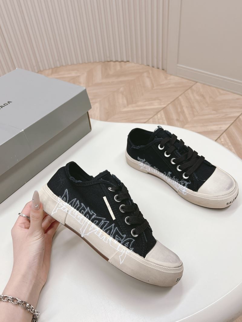 Balenciaga Low Shoes